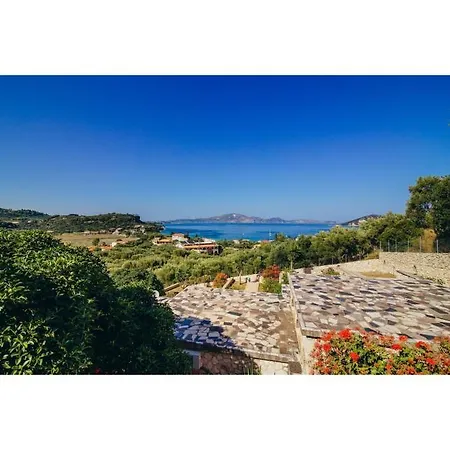 Fiore Levante Villas Villa Keri